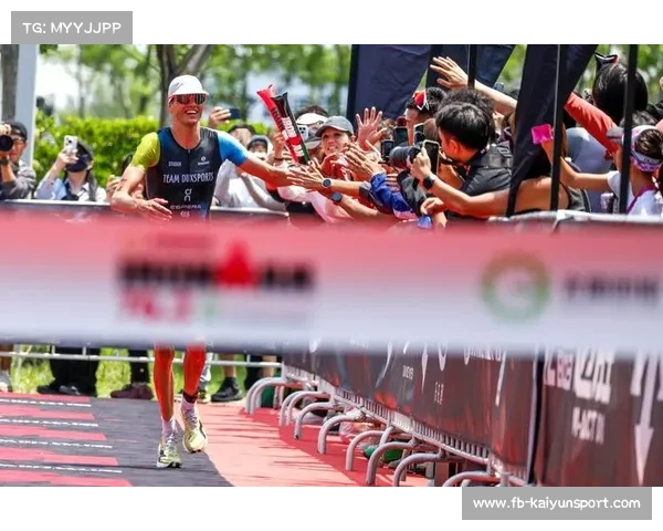 李鹏程荣获IRONMAN 70.3上海崇明站男子分龄组总成绩第一 斩获精彩荣誉 李鹏程荣获IRONMAN 70.3上海崇明站男子分龄组总成绩第一 斩获精彩荣誉